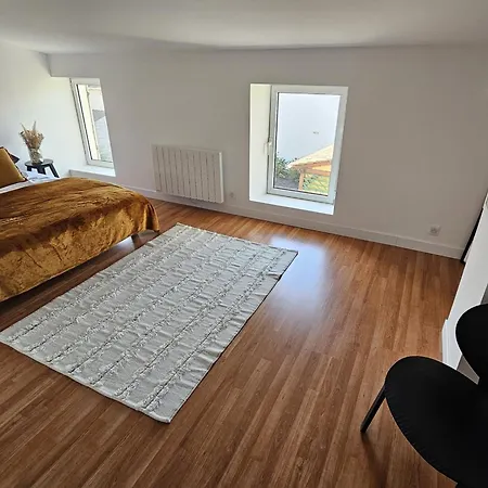 Maison Charentaise Renovee, 5min Plages, 10 Pers, Wi-fi, Bbq, Parking, Linge Inclus - Fr-1-71-103 Holiday home Royan