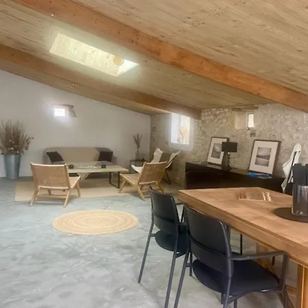 Holiday home Maison Charentaise Renovee, 5min Plages, 10 Pers, Wi-fi, Bbq, Parking, Linge Inclus - Fr-1-71-103 Royan