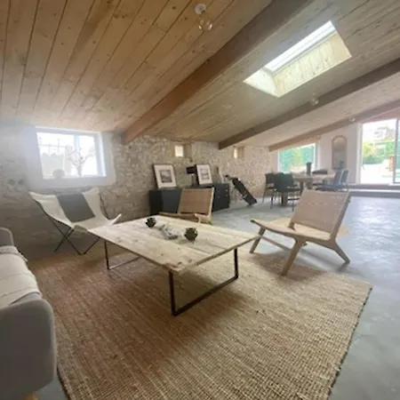 Maison Charentaise Renovee, 5min Plages, 10 Pers, Wi-fi, Bbq, Parking, Linge Inclus - Fr-1-71-103 * Royan